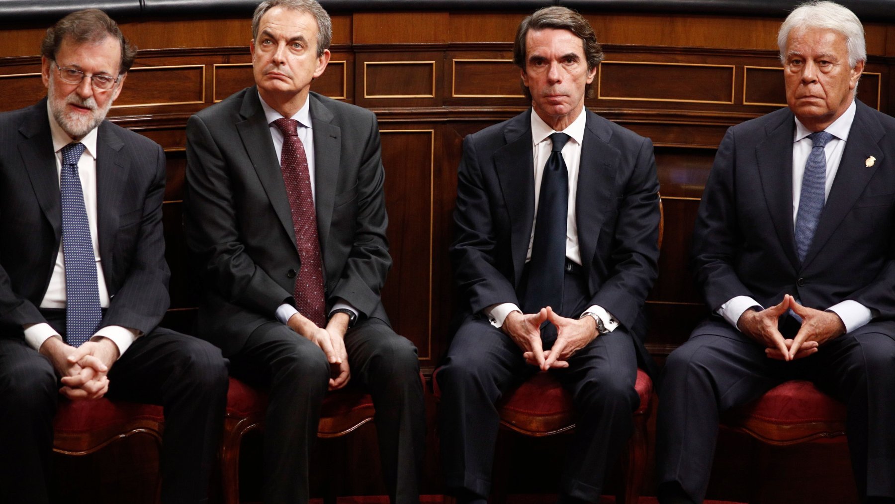 Los ex presidentes del Gobierno Rajoy, Zapatero, Aznar y González. (Foto: EP)