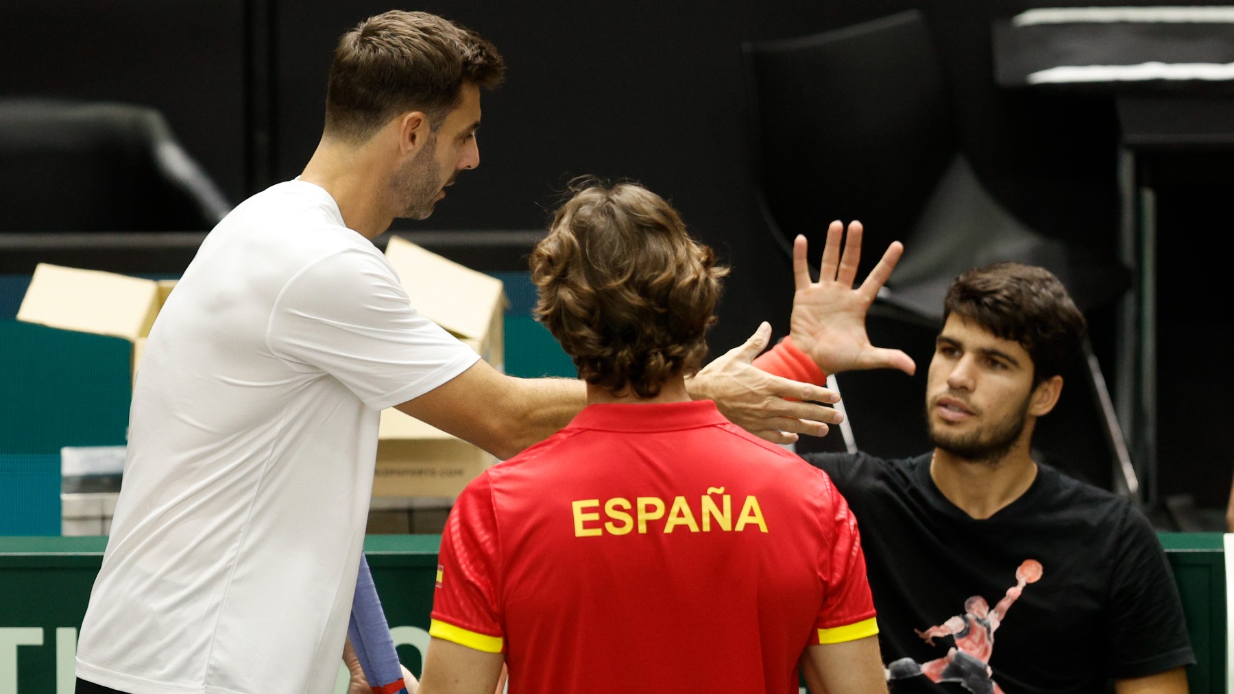 Granollers y Alcaraz, en un entrenamiento de España en la Copa Davis. (EFE)