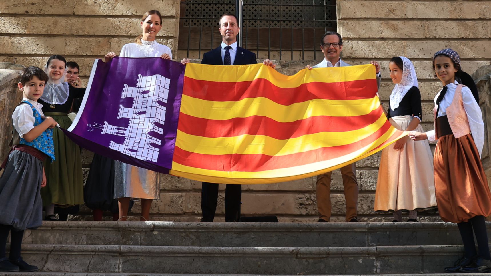 El Consell de Mallorca conmemora la Diada de Mallorca con más de 100 actos alrededor de Mallorca.