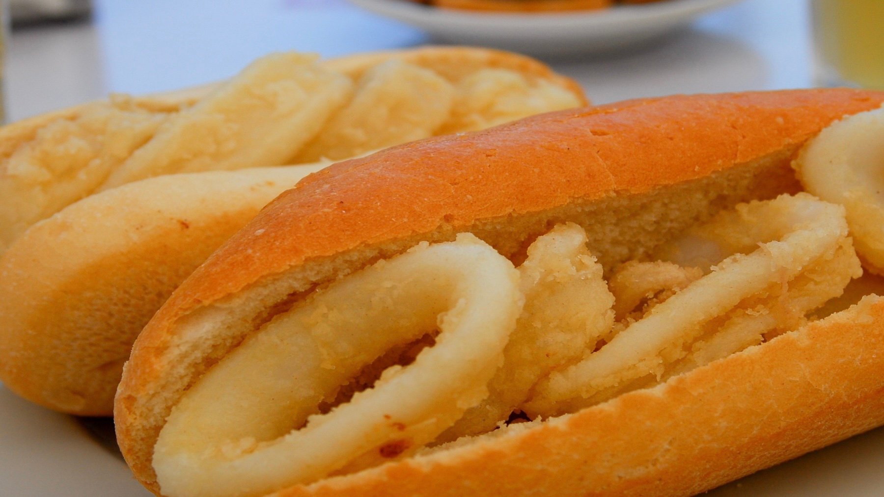 Bocadillo de calamares.