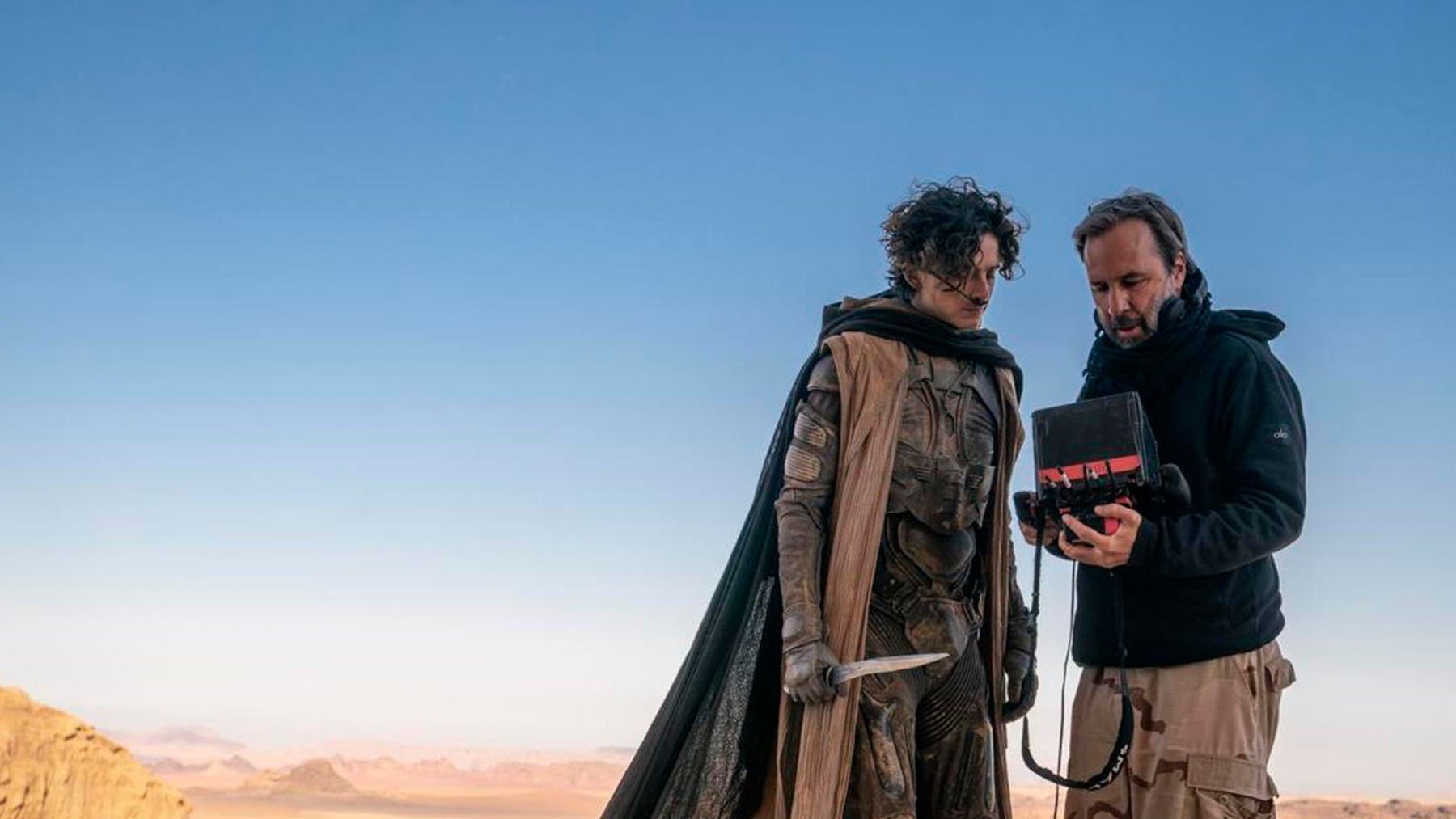 Timothée Chalamet y Denis Villeneuve rodando ‘Dune-Parte dos’ (Warner Bros).