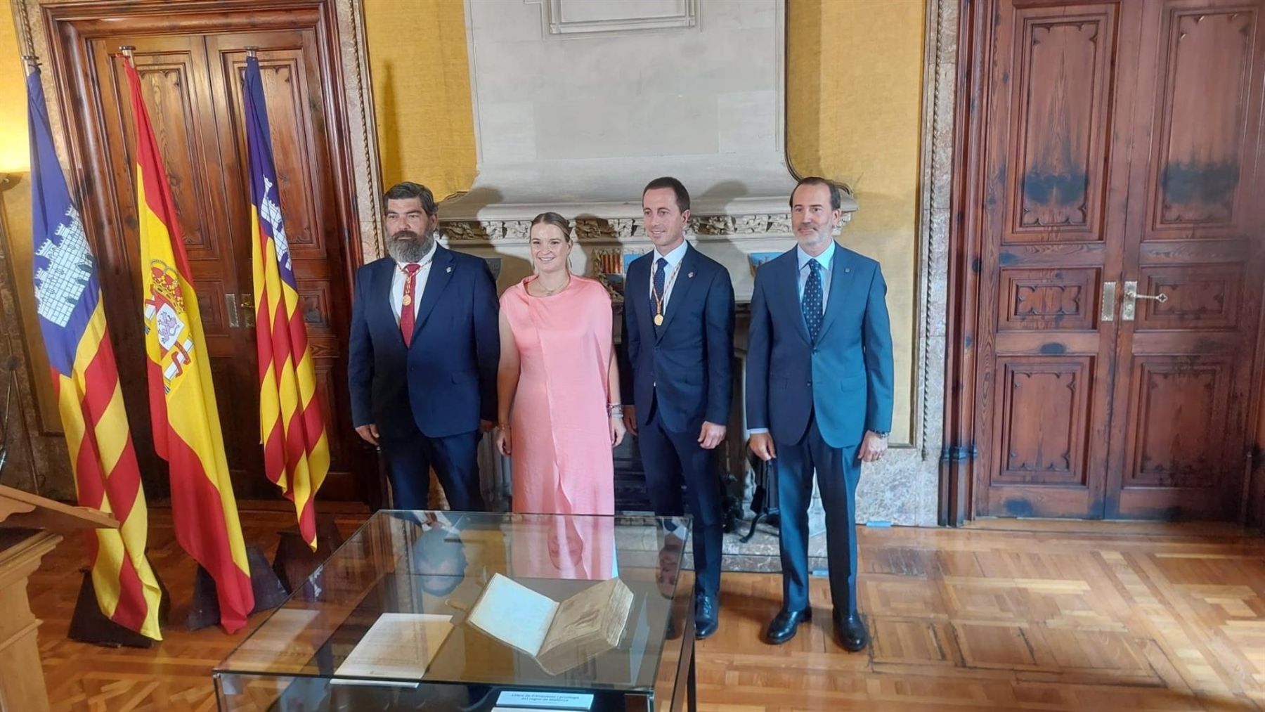 Pedro Bestard, Marga Prohens, Llorenç Galmés y Gabriel Le Senne, en la Diada de Mallorca. (EP)