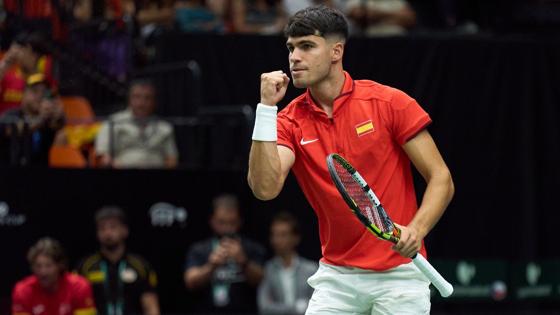 Carlos Alcaraz, en un partido de la Copa Davis 2024. (Getty)