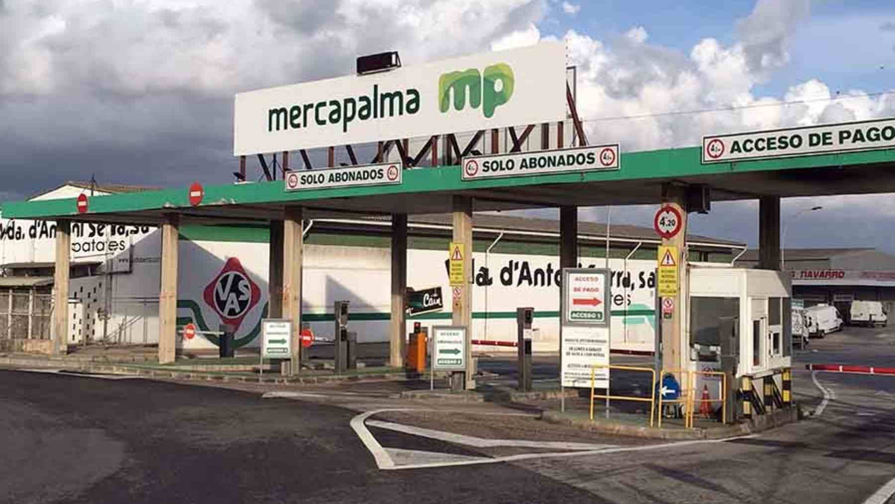 Entrada a las instalaciones de Mercapalma.