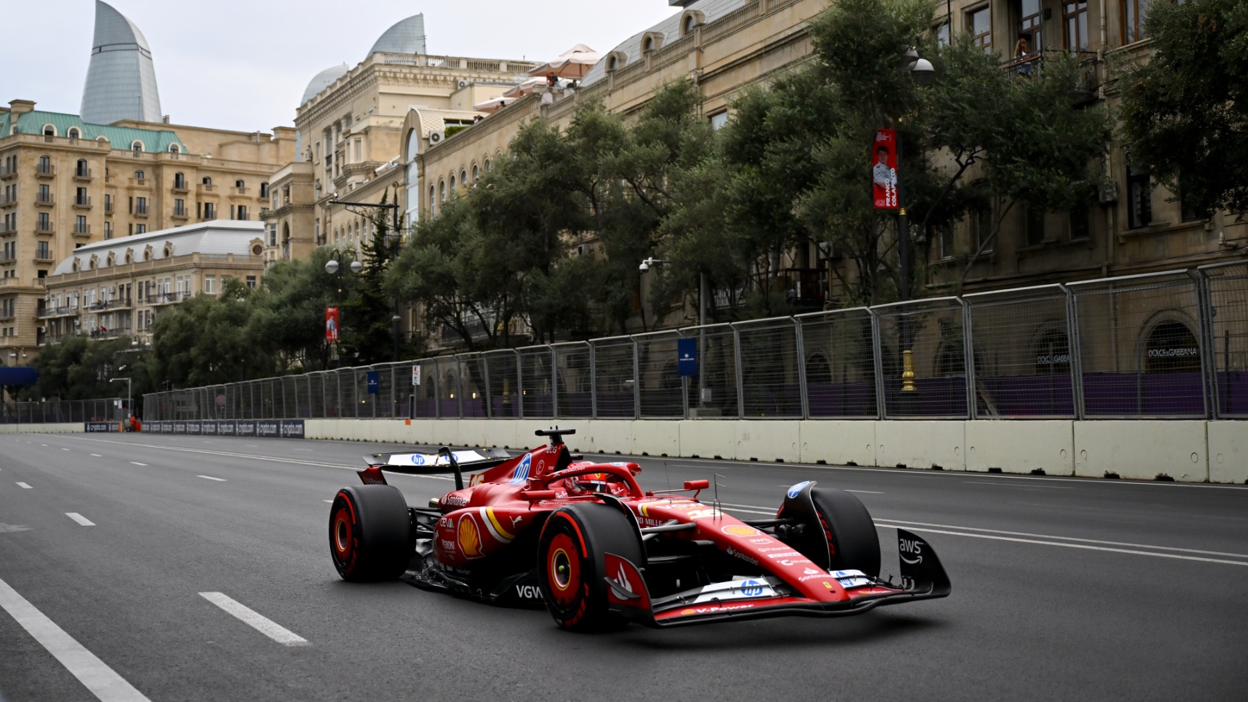 Charles Leclerc en el circuito de Bakú. (Getty)