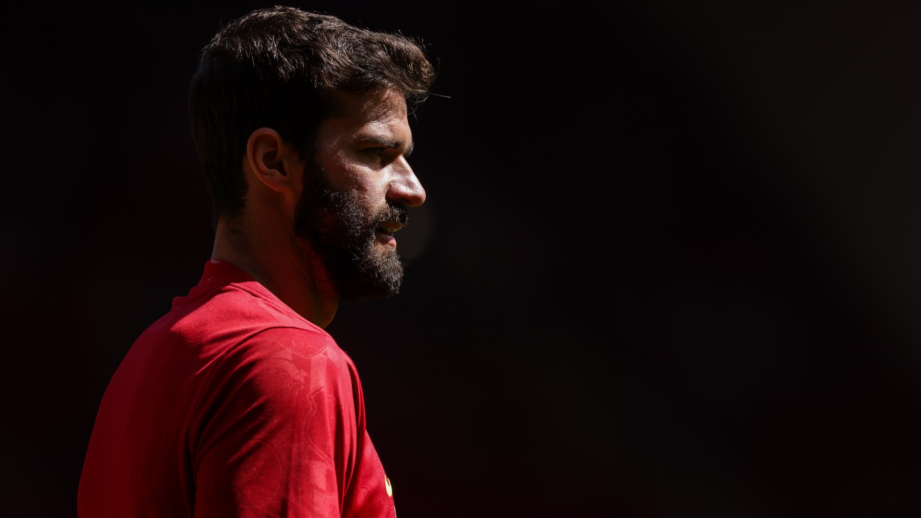 Alisson durante un partido con el Liverpool. (Getty)