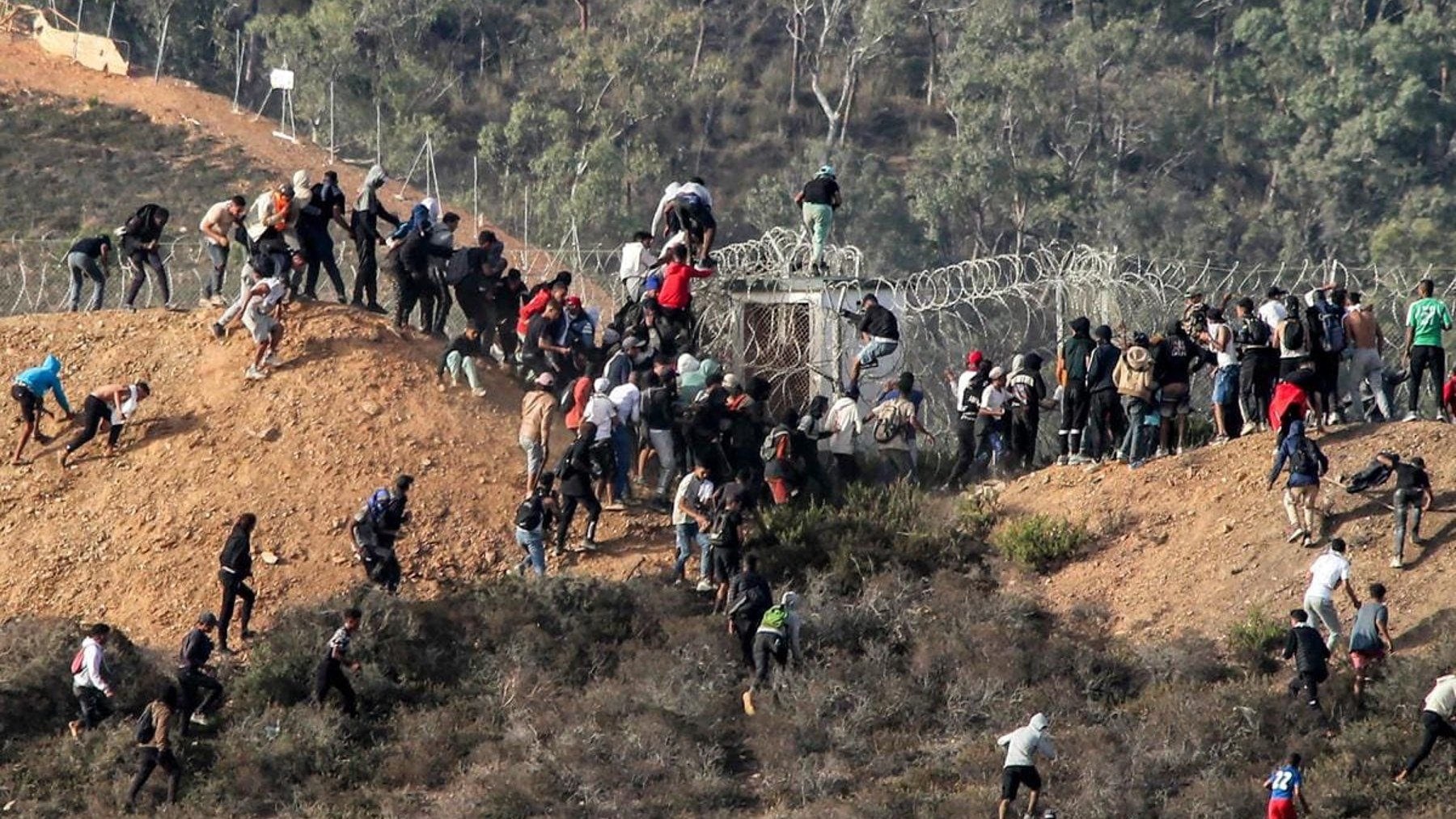 Salto masivo a la valla de Ceuta del 15 de septiembre. (Foto: AFP)