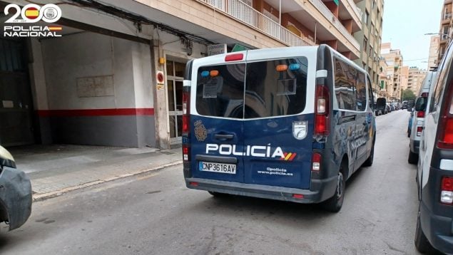 Furgón de la Policía Nacional.