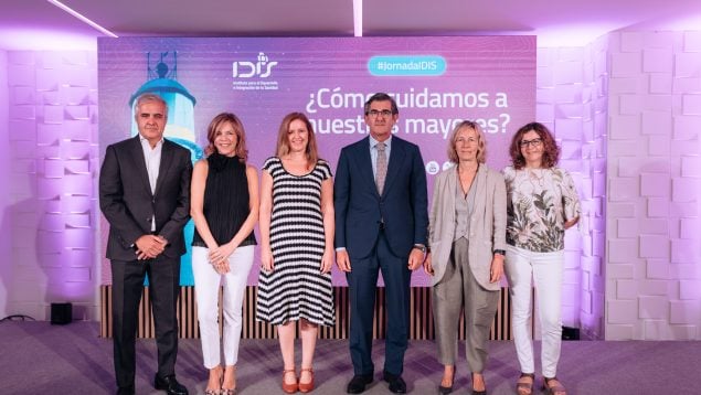 Profesionalización, continuidad asistencia e innovación, las claves para cuidar a los mayores