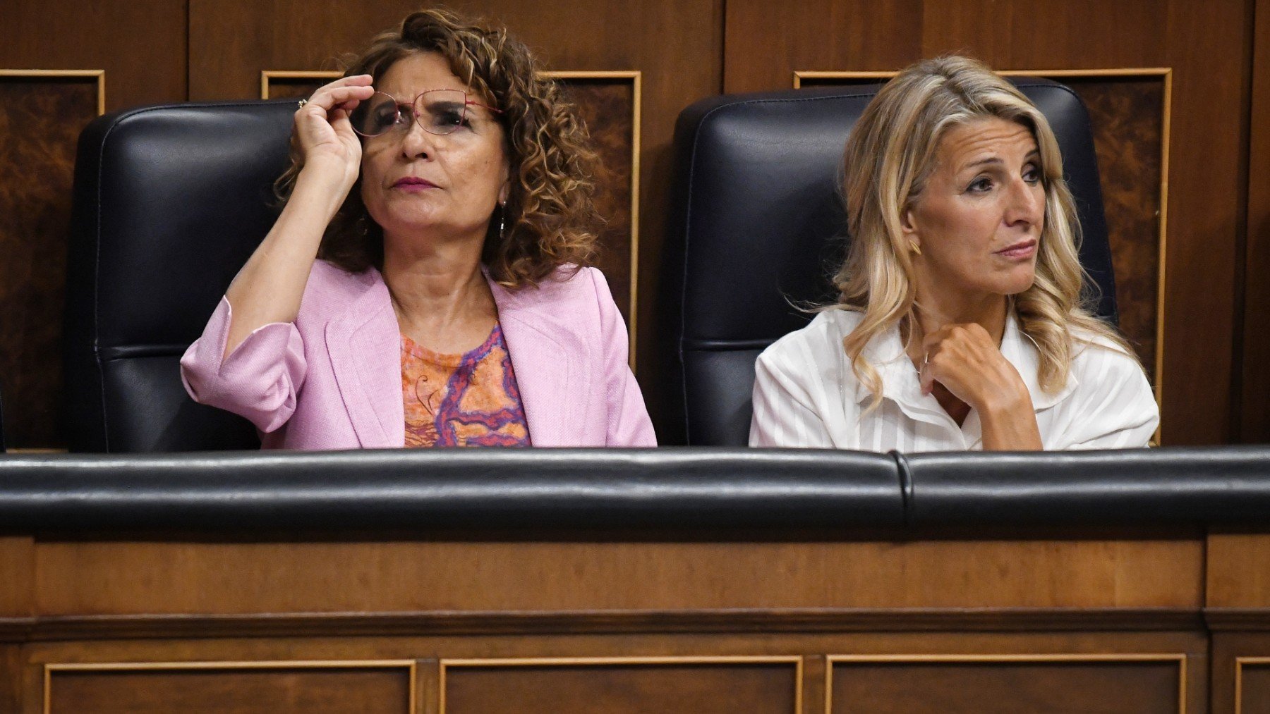 Maria Jesús Montero y Yolanda Díaz. (EP)