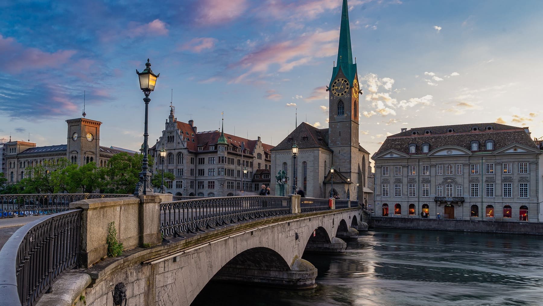 Puente en Zúrich.