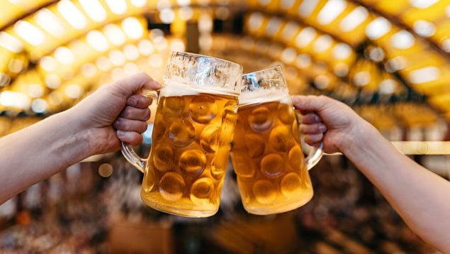 Confirmado por los profesionales: ésta es la edad a la que debes dejar de beber cerveza