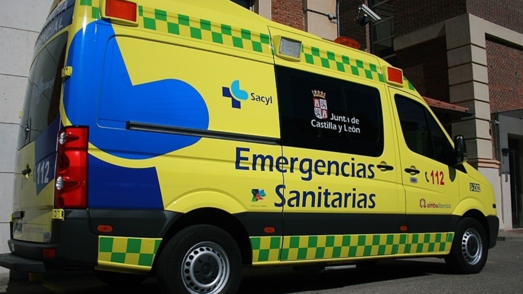 Una ambulancia de la Junta de Castilla y León. (Foto: Ep)