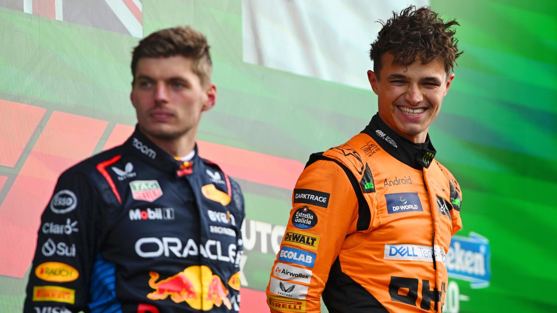 Lando Norris y Max Verstappen en el podio. (Getty)