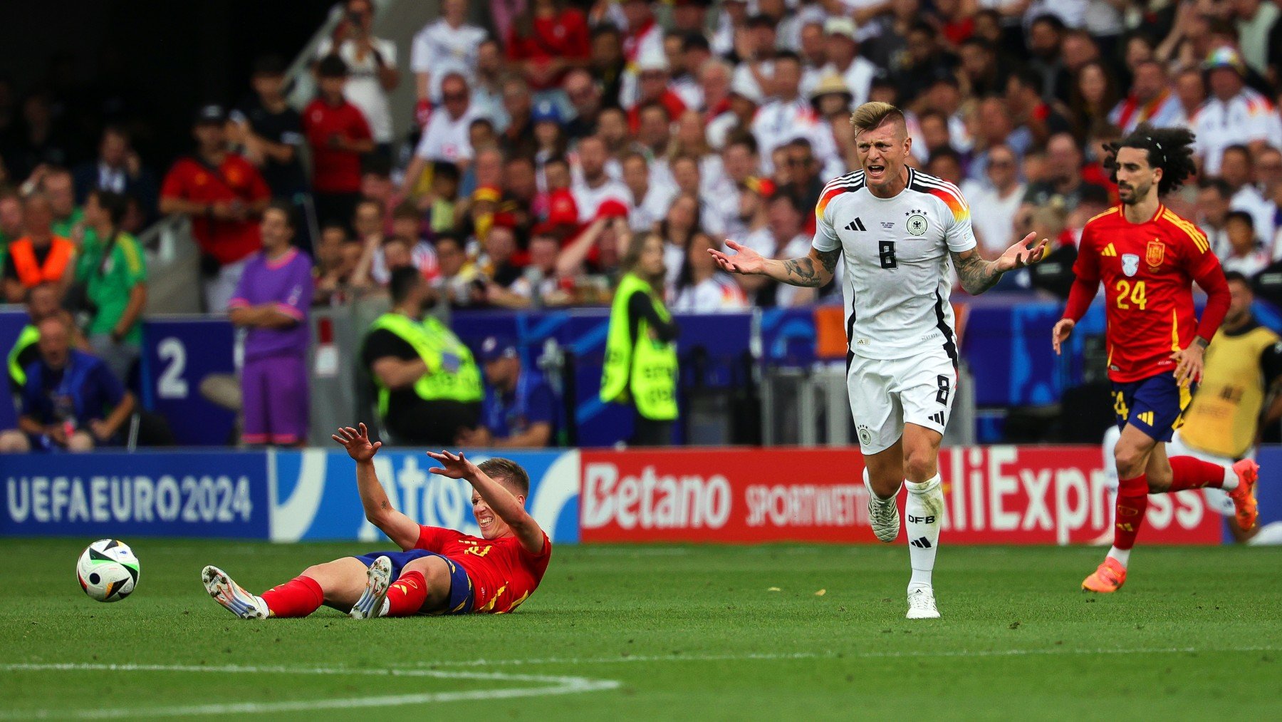 Kroos durante el Alemania-España de la Eurocopa. (Europa Press)