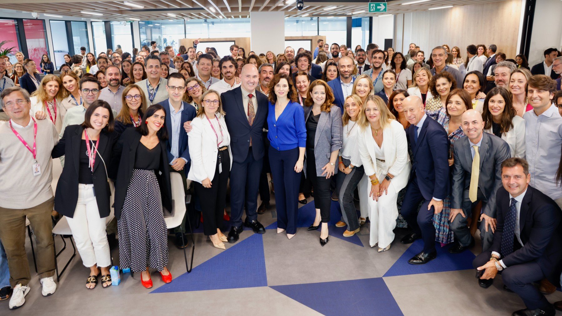 Isabel Díaz Ayuso en la farmacéutica AstraZeneca.