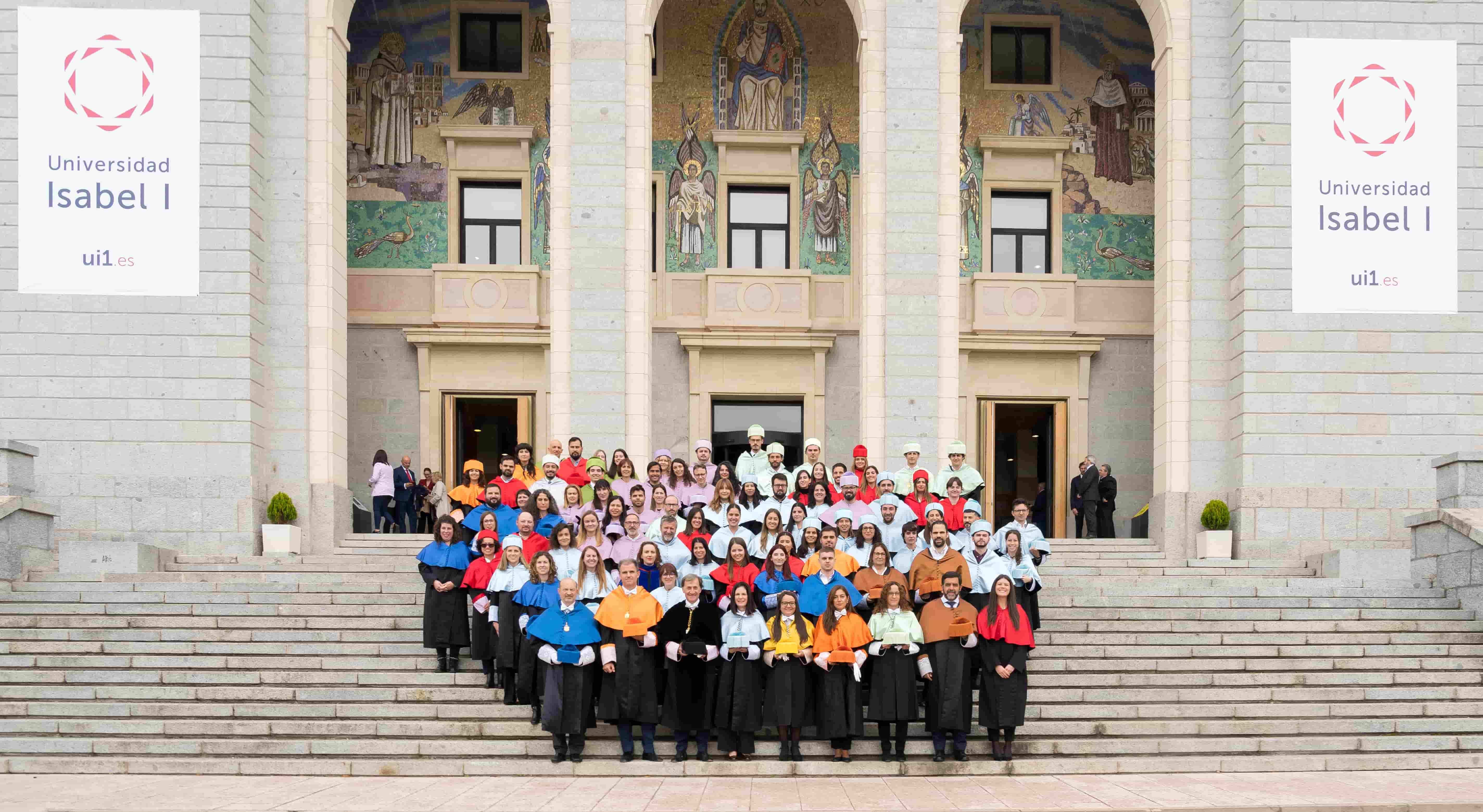 Fotografía de familia del curso 2024/2025 @Ui1