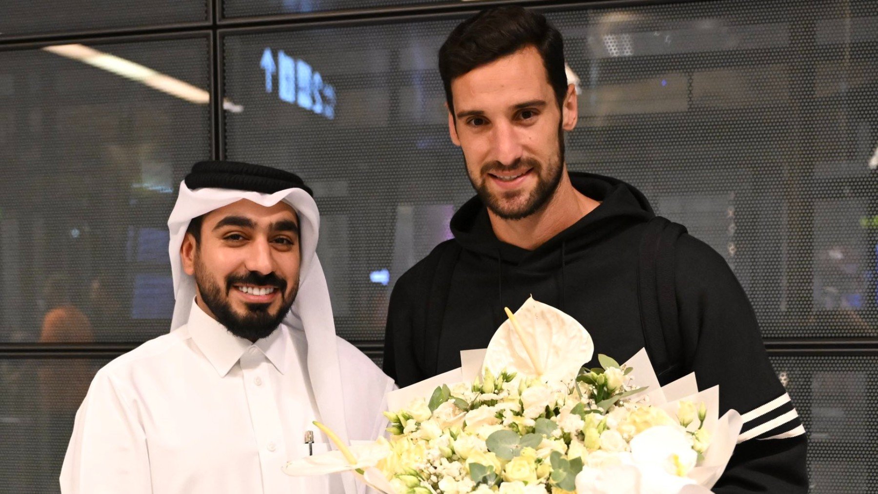 Sergio Rico vuelve al fútbol al fichar por el Al-Gharafa de Qatar. (Al-Gharafa SC)