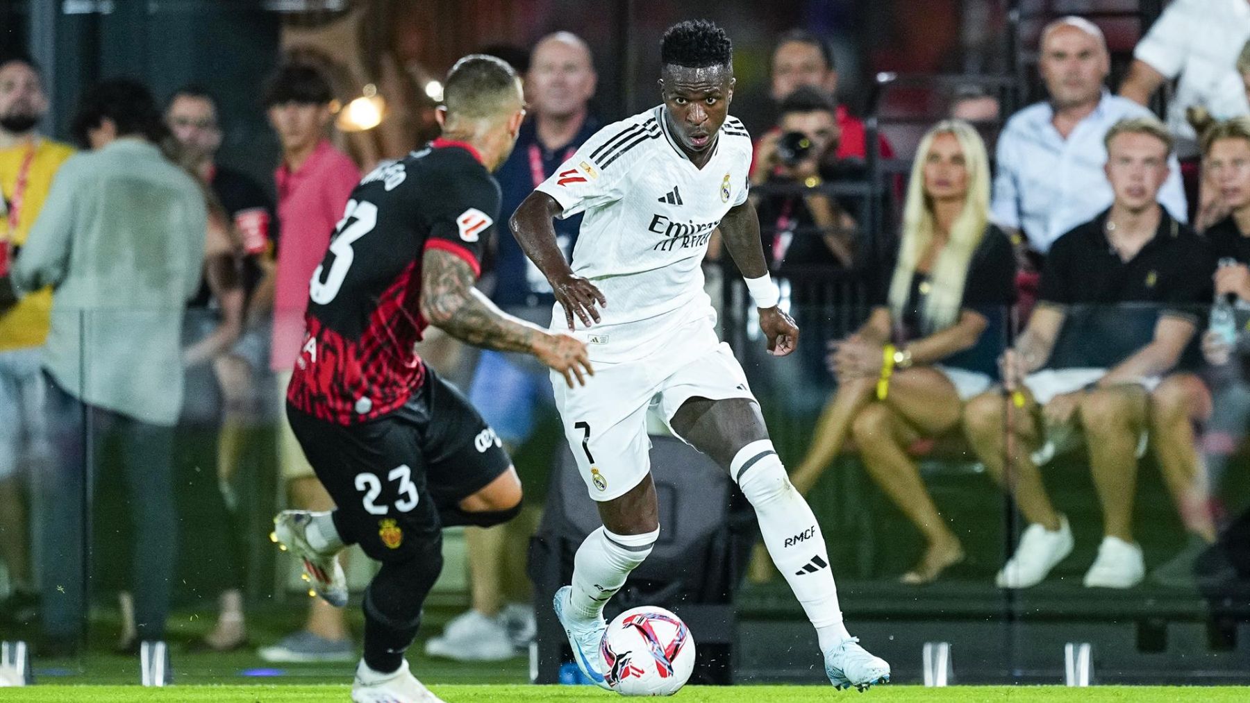 Vinícius Junior durante el RCD Mallorca-Real Madrid de LaLiga EA Sports 24-25.