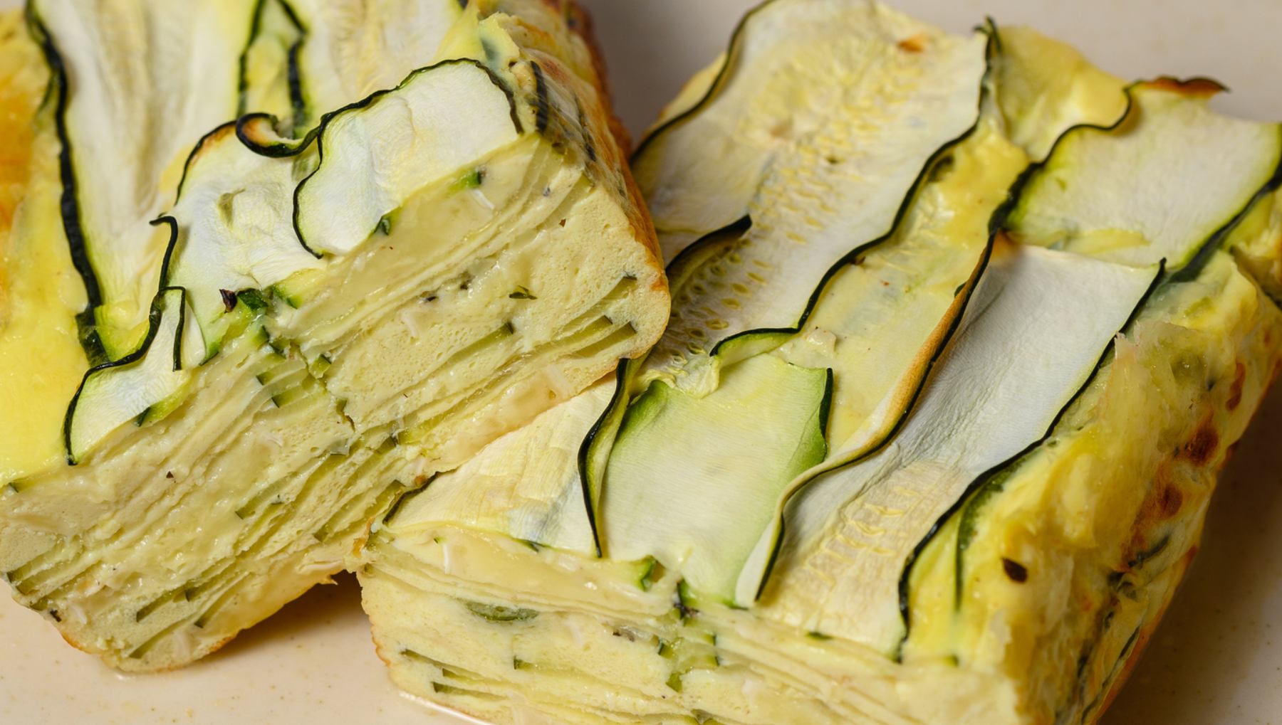 Pastel de calabacines y champiñones.