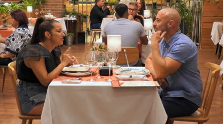 Milena y David durante su cita de 'First Dates'. (Mediaset)