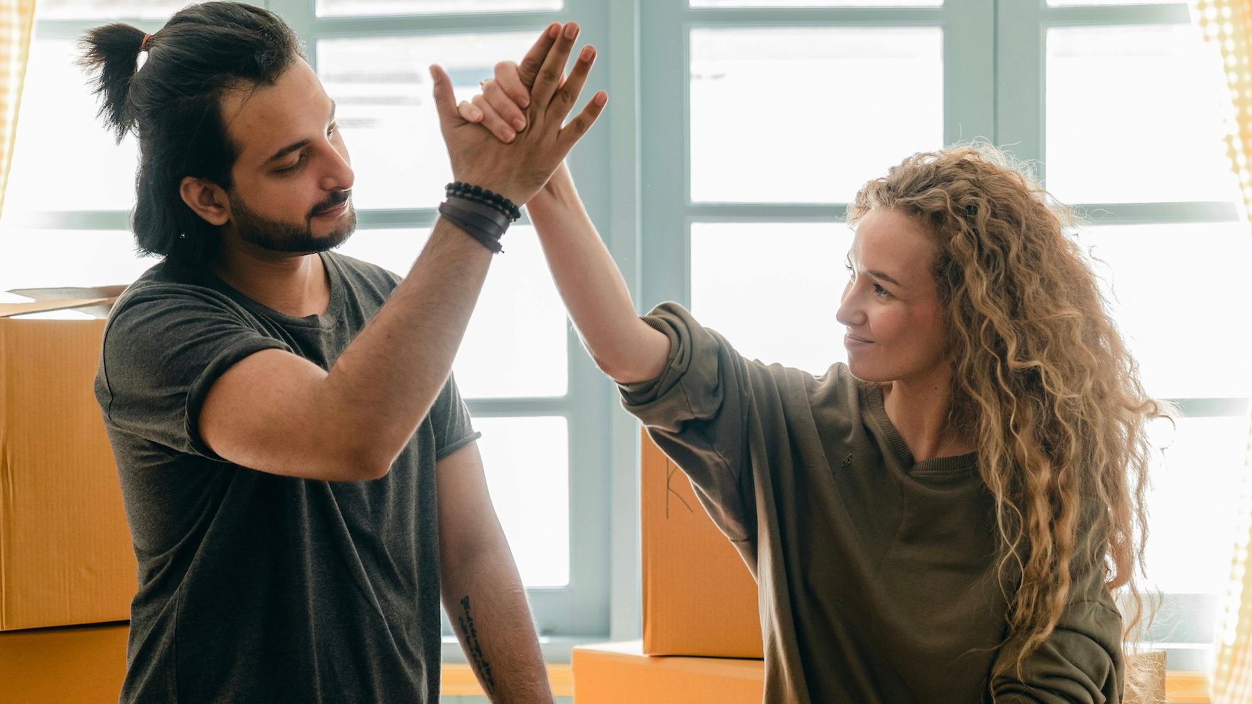 Pareja joven. Foto: Pexels.