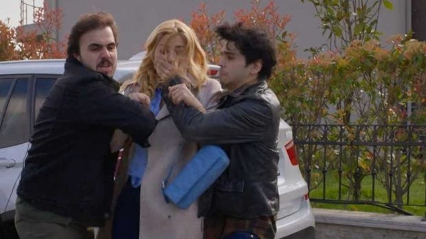 Avance del capítulo de ‘Hermanos’ de hoy: Ayla intenta explicar que Elif que no mató a su madre