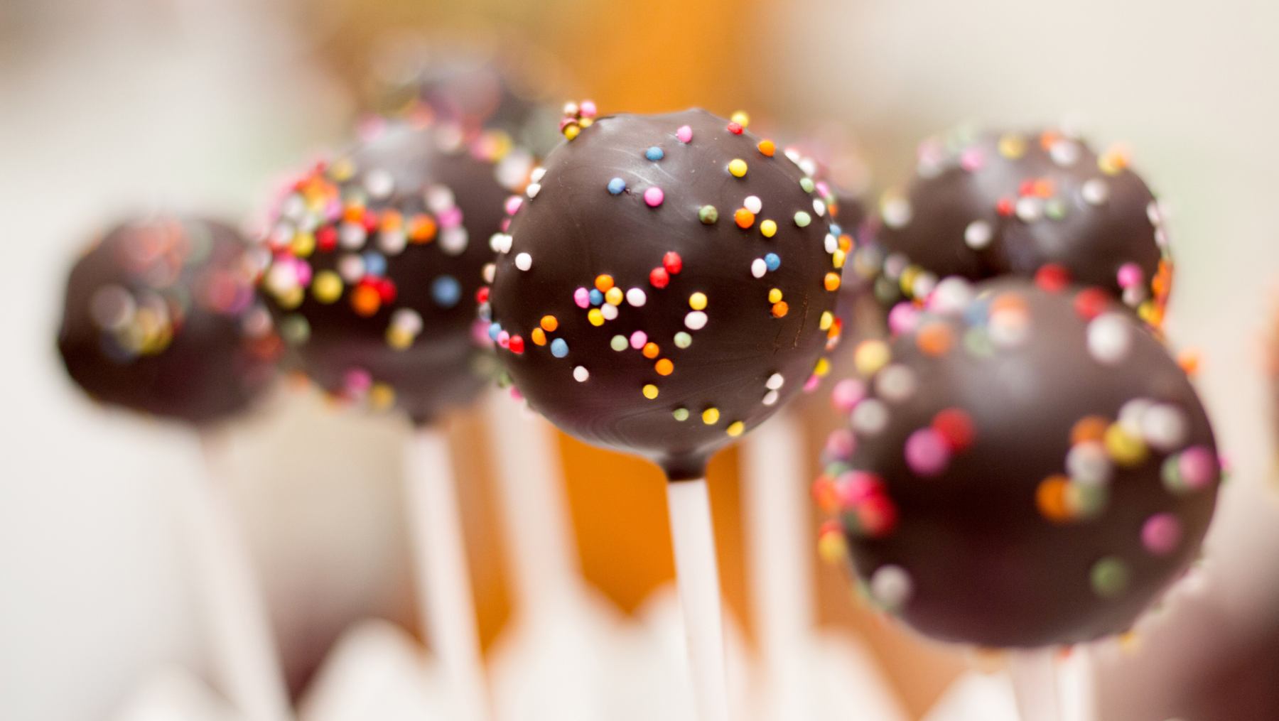 Cake pops irresistibles.