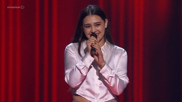 Flori, finalista de La Voz Kids, ha vuelto a La Voz con 21 años (Atresmedia).