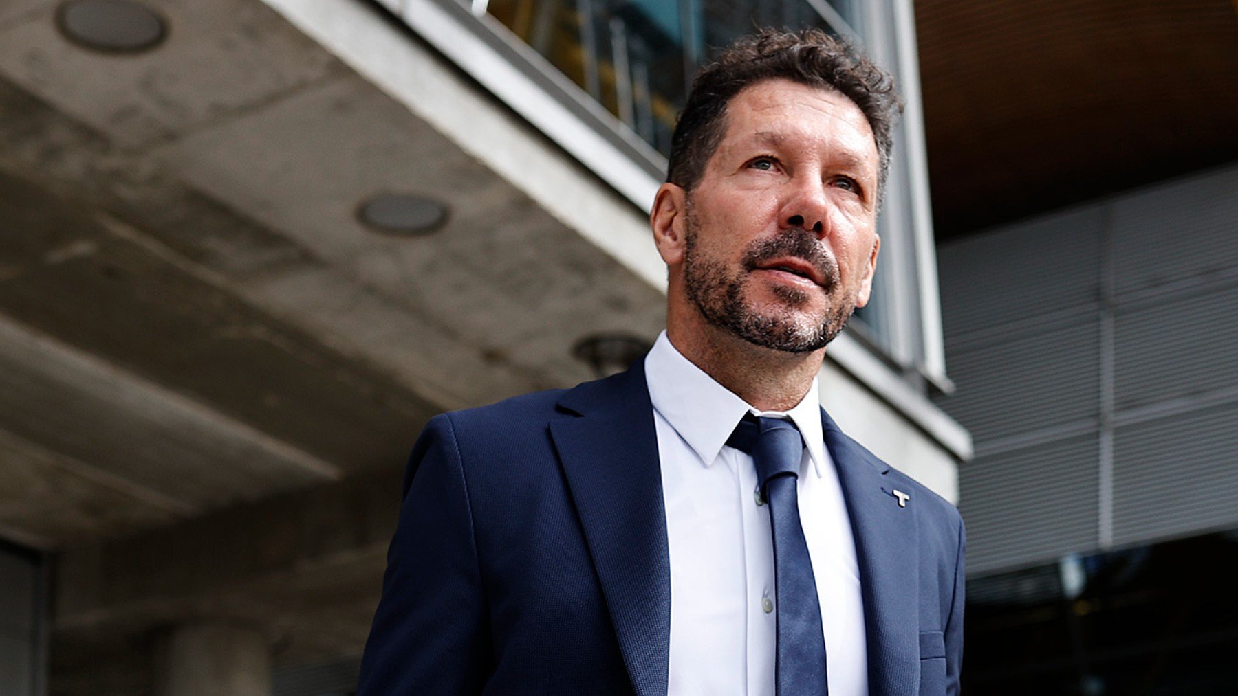 Simeone, a su llegada a Lisboa.