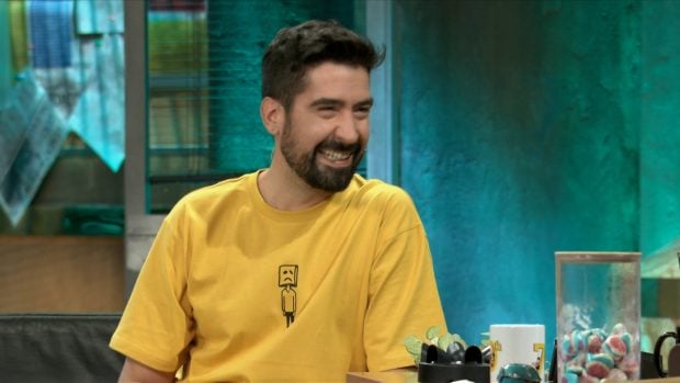 La Revuelta ha tenido en su plató a su responsable de invitados para explicar por qué Ana Mena no irá a su programa (RTVE).