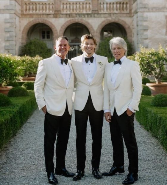 Jack Bongiovi, marido deMillie Bobby Brown, junto a su padre Jon Bon Jovi. (Instagram)