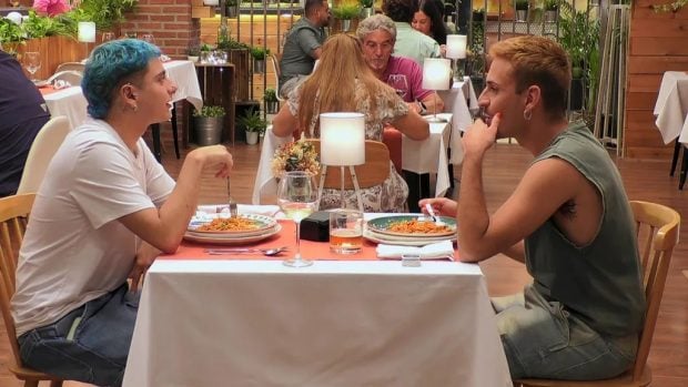 Manu y Edu durante su cita en First Dates. (Mediaset)