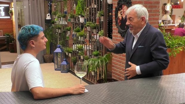 Manu y Carlos Sobera en First Dates. (Mediaset)