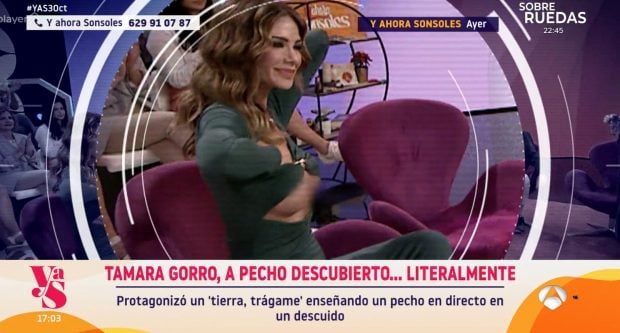 Tamara Gorro en el momento exacto en el que enseña un pecho en Y ahora Sonsoles (Atresmedia).