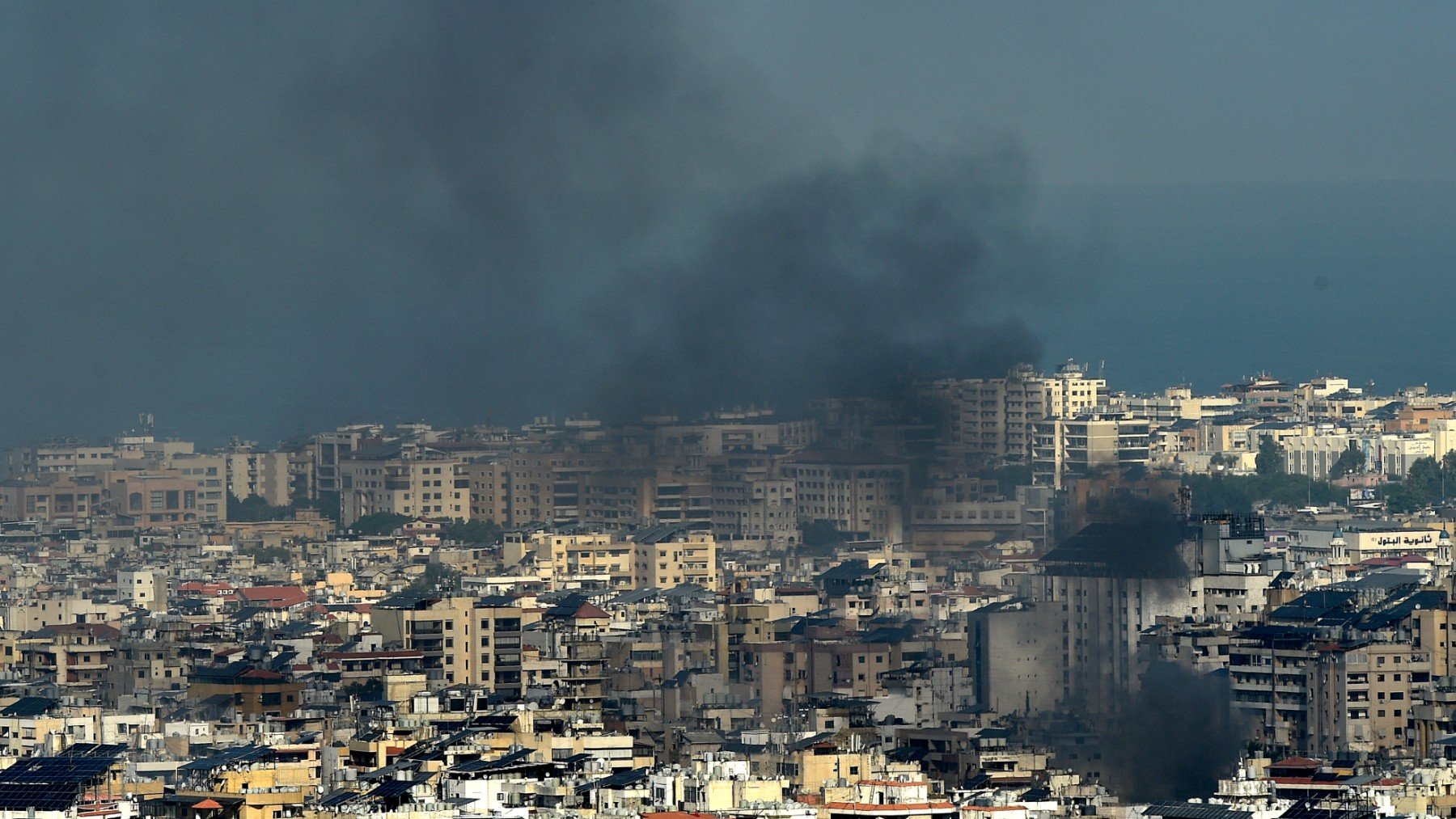 Beirut tras los bombardeos israelíes al barrio de Dahye.