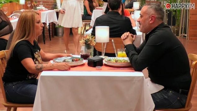 Esmeralda y David, participantes de First Dates. (Mediaset)