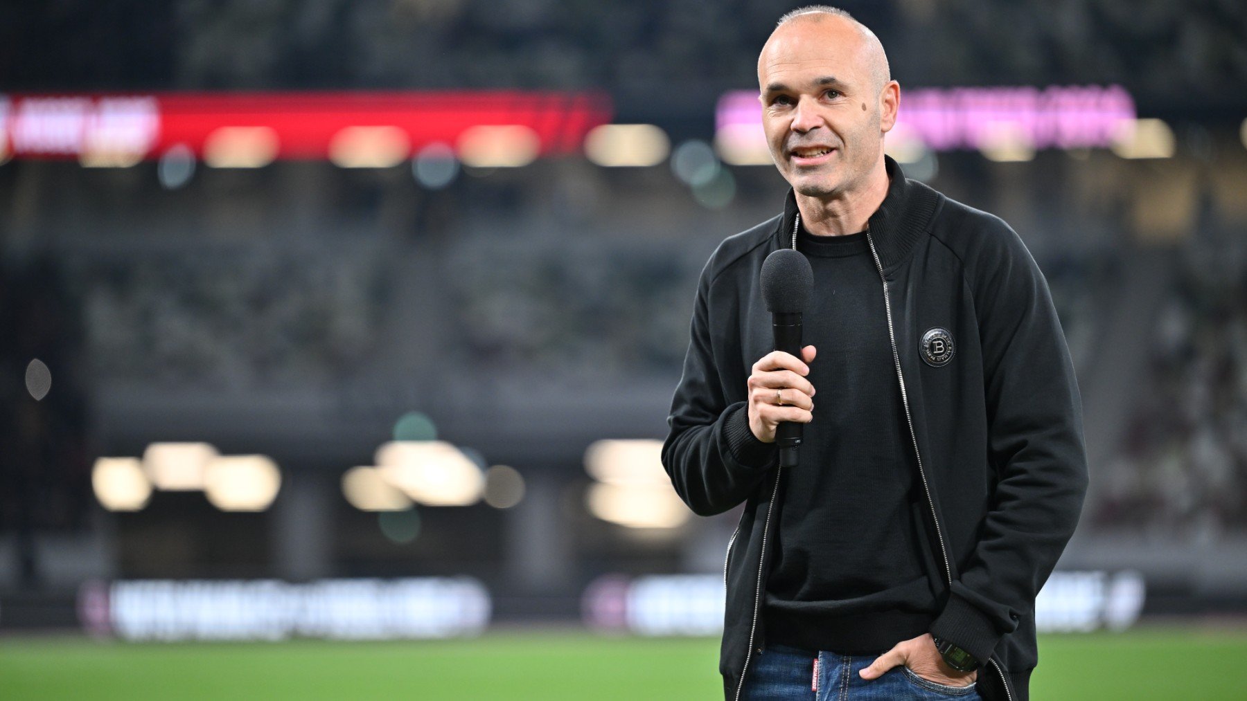 Andrés Iniesta en su despedida del Vissel Kobe. (Getty)