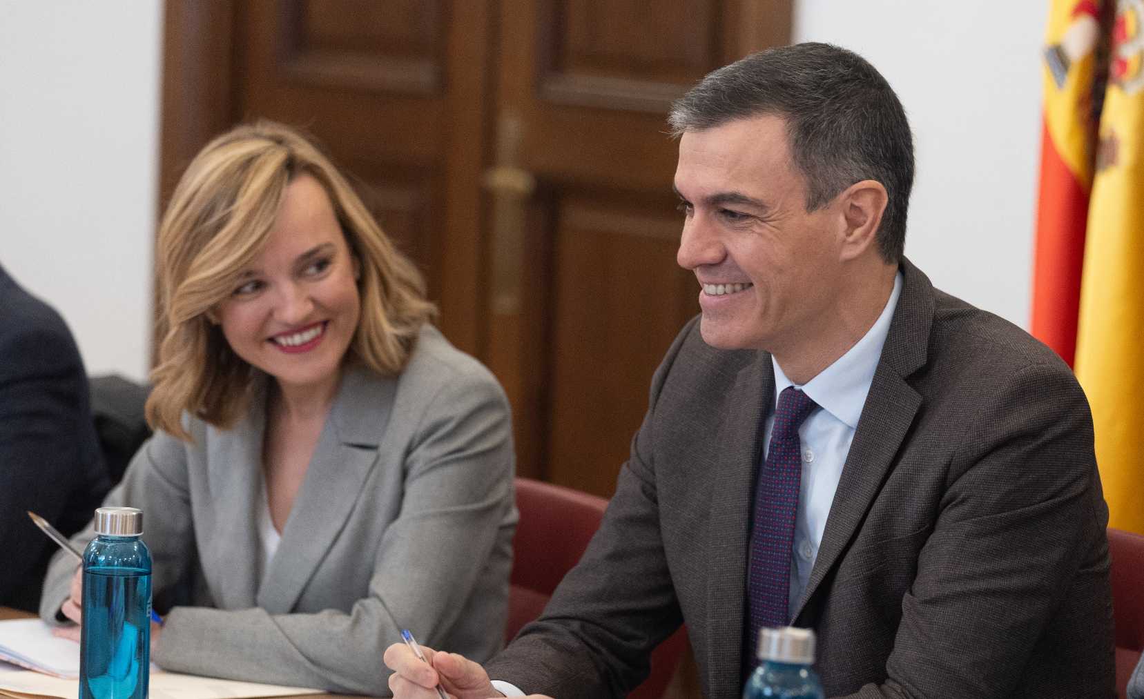 Pilar Alegría y Pedro Sánchez. (Foto: EP)