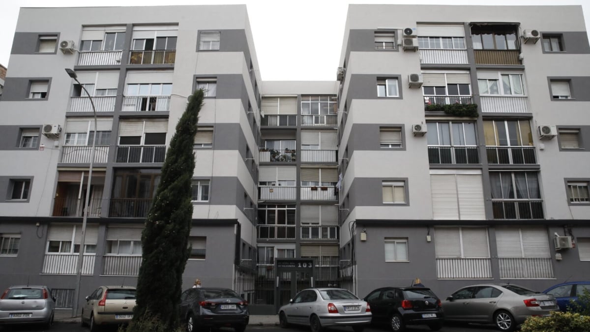 Nueva fachada de un edificio residencial del distrito de Carabanchel