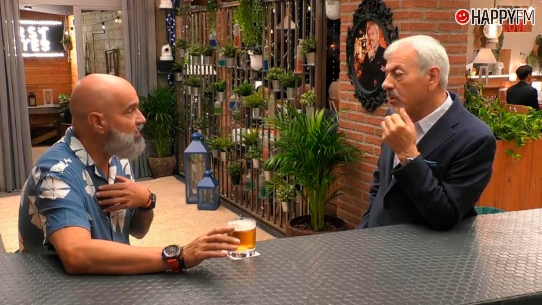 Carlos Sobera se muestra contundente con Tomás en ‘First Dates’. (Mediaset)