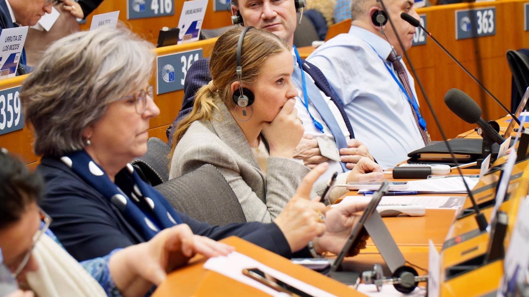 La presidenta del Govern balear, Marga Prohens, en el Parlamento Europeo.