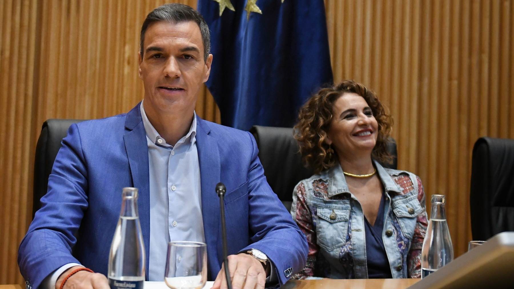 Pedro Sánchez y María Jesús Montero, en el Congreso.