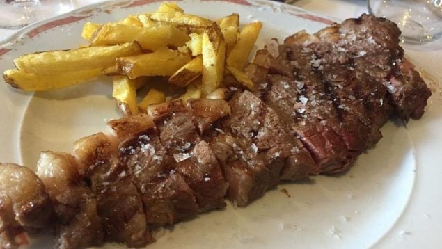 Comida, platos, restaurante de carretera