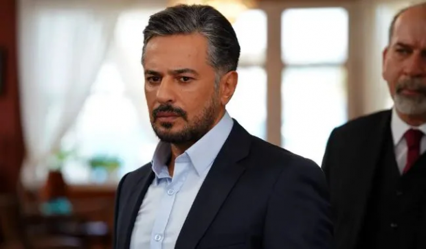 Emre Altug en el papel de Orhan en 'Una nueva vida'. (Atresmedia)