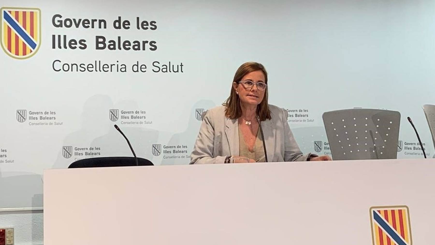 La directora general de Salud Pública, Elena Esteban, en rueda de prensa. EUROPA PRESS