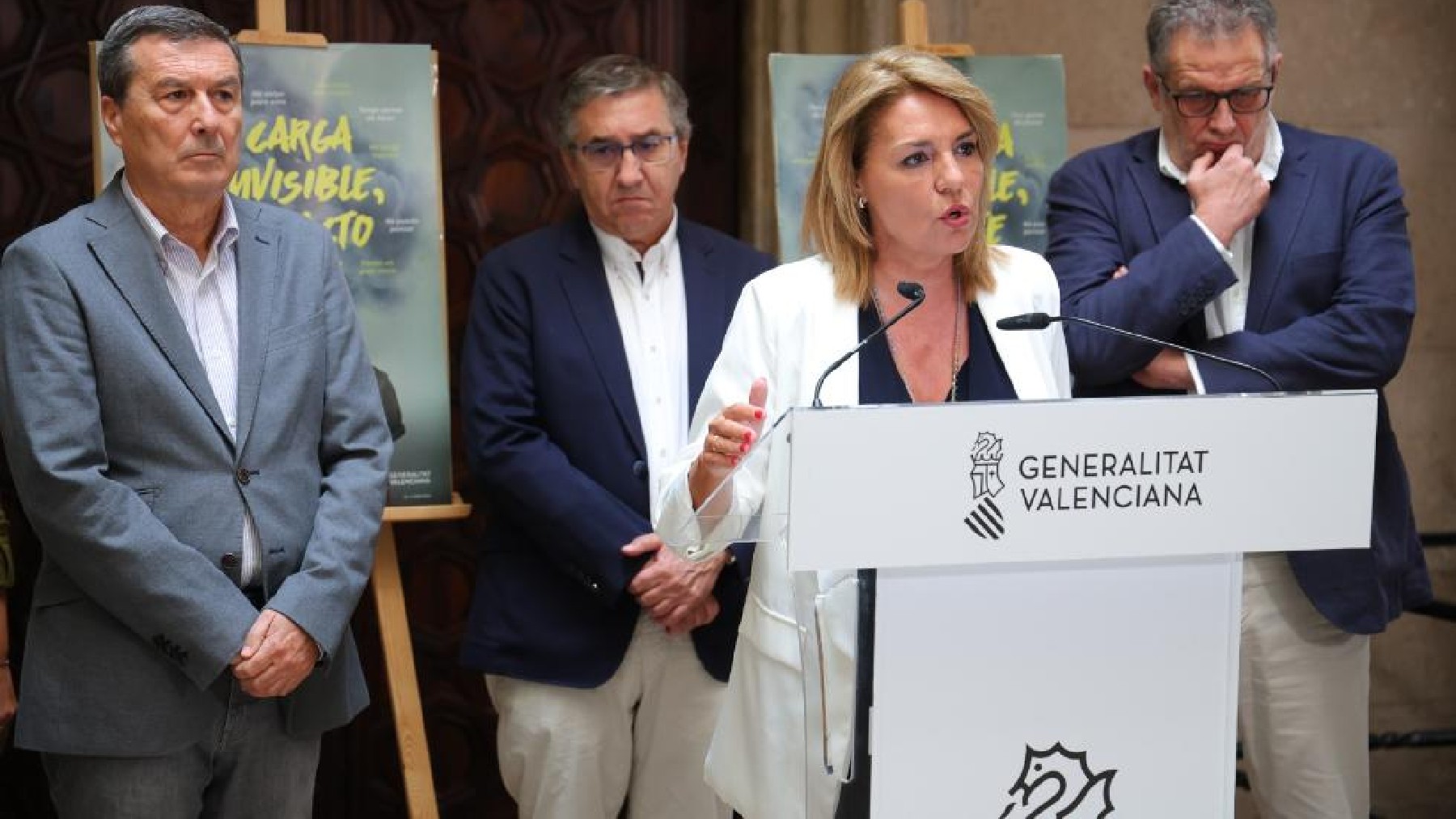 Susana Camarero, en primer término, con Marciano Gómez, José Antonio Rovira y Bartolomé Pérez Gálvez.