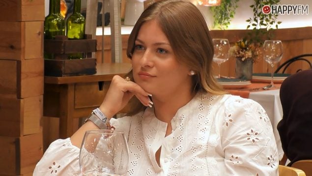 Luiza en First Dates. (Mediaset)