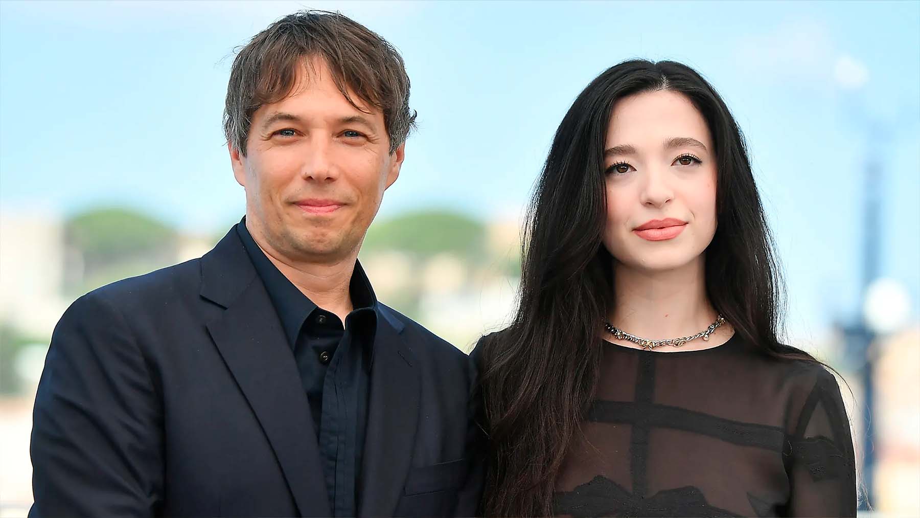 Sean Baker y la actriz Mikey Madison (Getty).