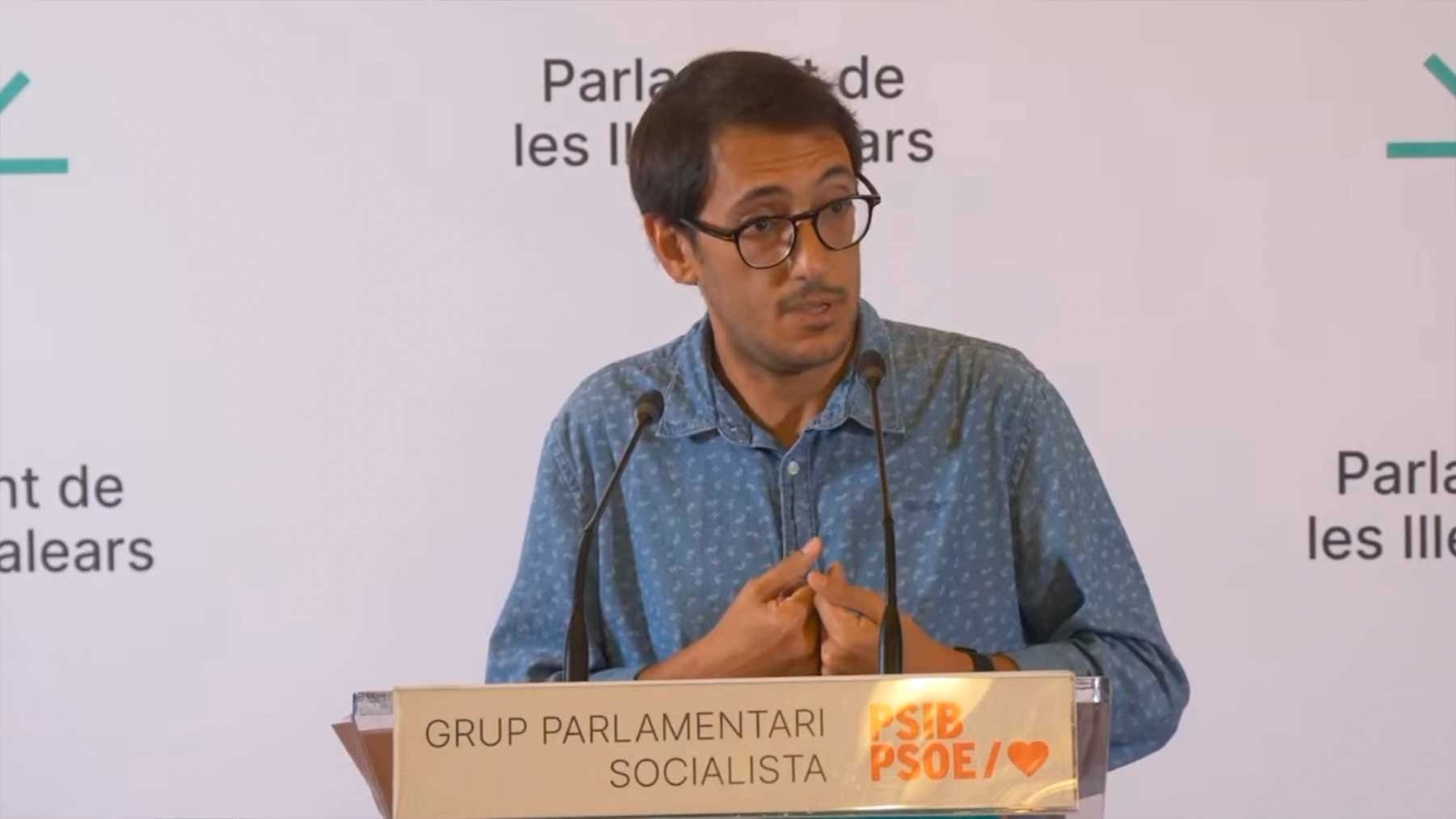 Iago Negueruela, portavoz del PSOE en el Parlament balear.